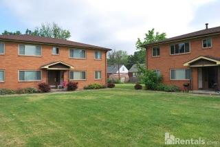 400 Clark Blvd, Jeffersonville IN  47129-2770 exterior