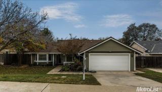 8204 Oakenshaw Way, Citrus Heights, CA 95662-2952