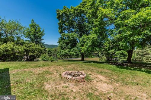 481 Cranes Gap Rd, Carlisle PA  17013-9602 exterior