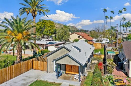 4501 Larchwood Pl, Riverside CA  92506-1189 exterior