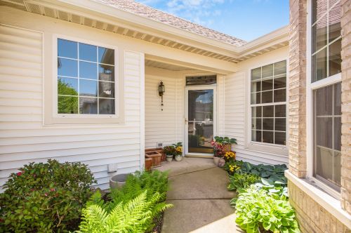16227 Powderhorn Lake Way, Joliet, IL 60403-1558