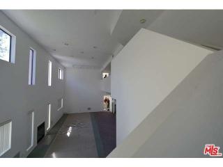 2525 Silver Ridge Ave, Los Angeles CA  90039-3323 exterior