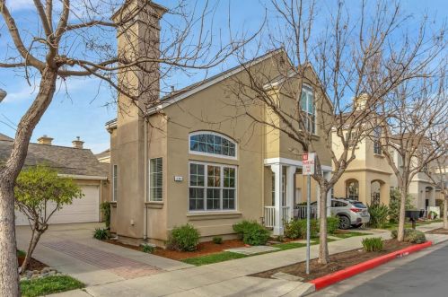 114 Whits Rd, Mountain View, CA 94040-1322
