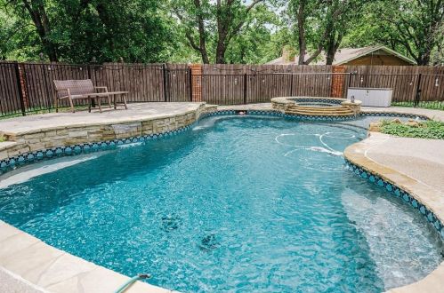 211 Oaklawn Ave, Nocona TX 76255-3109 exterior