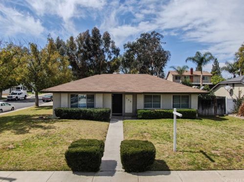 568 Iris Ave, Rialto, CA 92376-7302