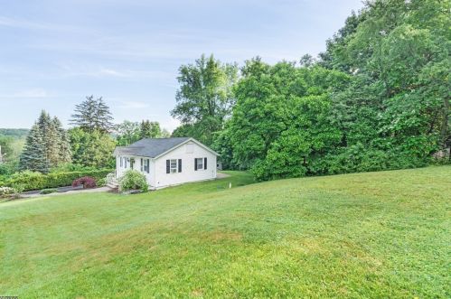 10 4th Ave, Dover NJ  07803-3239 exterior