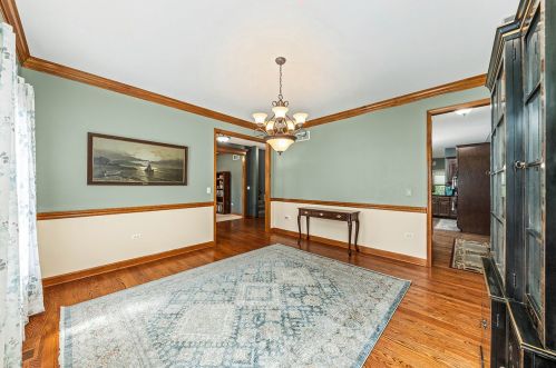 5 Crenshaw Ct, Lemont IL  60490-6614 exterior