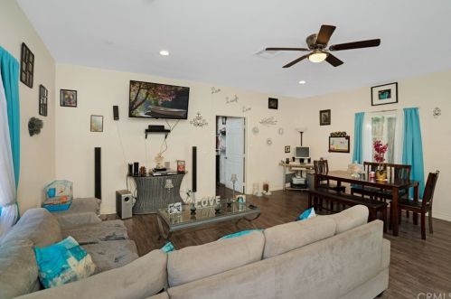 736 7th St, San Bernardino, CA 92410-3007