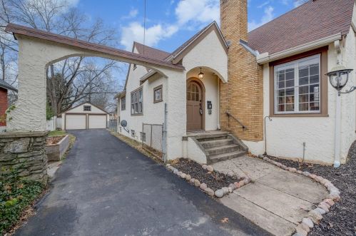 4119 Edith Ave, Cincinnati, OH 45227-3143