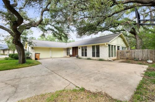 11905 Brookwood Rd, Austin TX  78750-2744 exterior