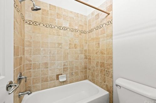 108 Spanish Lace, Irvine CA  92620-3424 exterior