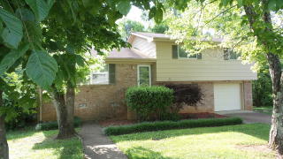 5906 Hillcrest Dr, Harrison, TN 37341-5946