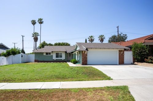 2330 Cajon Dr, La Habra, CA 90631-6230