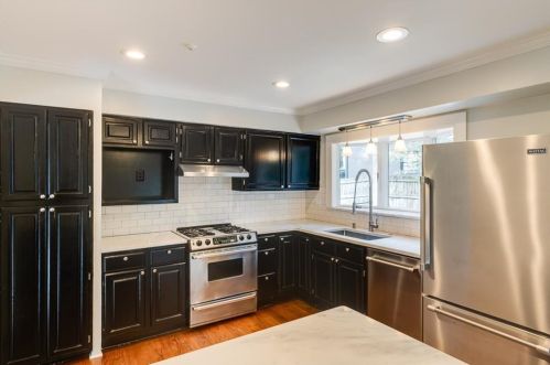 2044 Ellwyn Dr, Atlanta GA  30341-1541 exterior