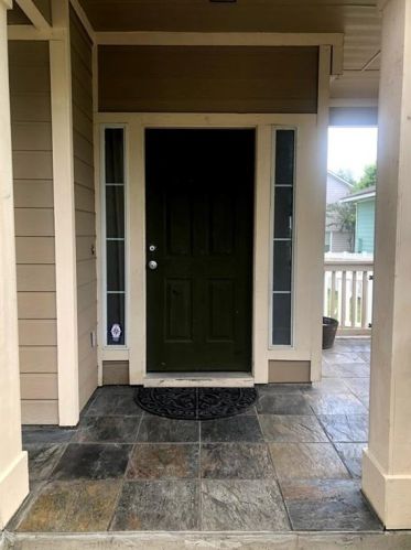 478 Sampson, Uhland TX  78640-4325 exterior