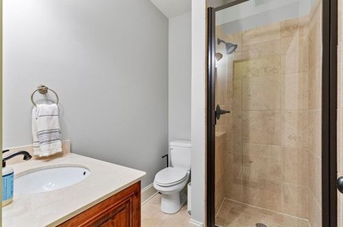 2479 Gatebury Cir, Atlanta GA  30341-2635 exterior