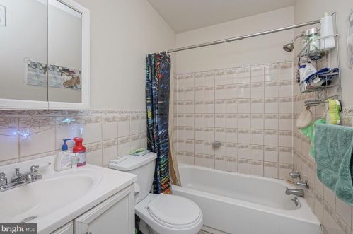 2238 12 St, Philadelphia PA 19133-1006 exterior