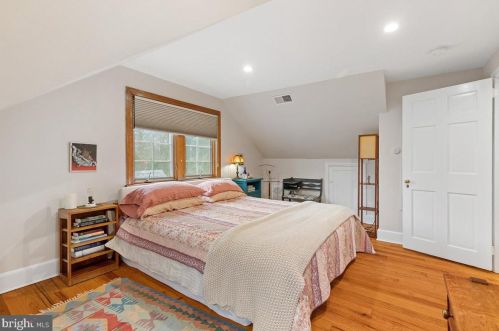 29 Cedar Ln, Princeton NJ  08540-5308 exterior