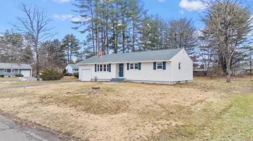 40 Mcgrath Rd, Wapping, CT 06074-1122