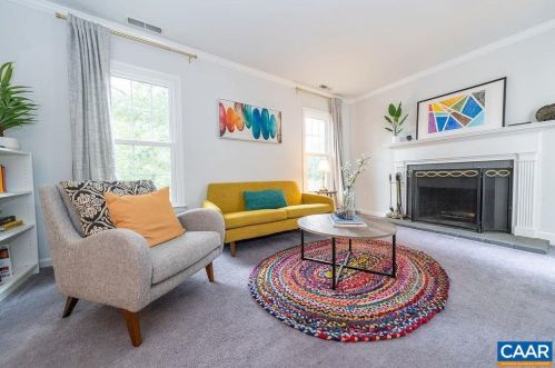 1521 Shadow Oaks Pl, Charlottesville, VA 22901-1280