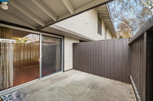 5497 Roundtree Dr, Concord CA  94521-3990 exterior