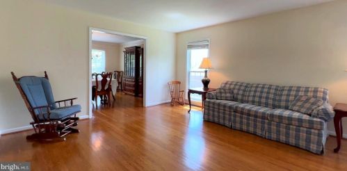 212 Farmgate Ln, Silver Spring MD 20905-5703 exterior