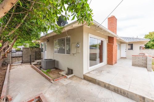 6717 Montclair Dr, Riverside CA  92504-1838 exterior