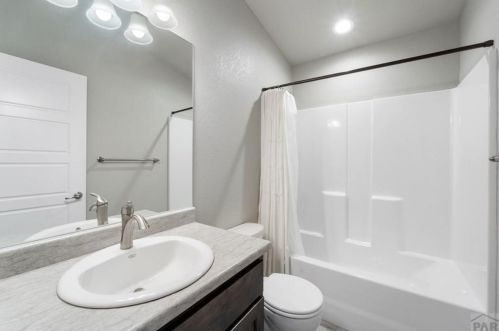 658 Mcclave Dr, Pueblo CO  81007-2126 exterior