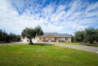 4835 Lobinger Ave, Corning, CA 96021-9416