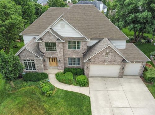 563 Cole Dr, South Elgin, IL 60177-2251