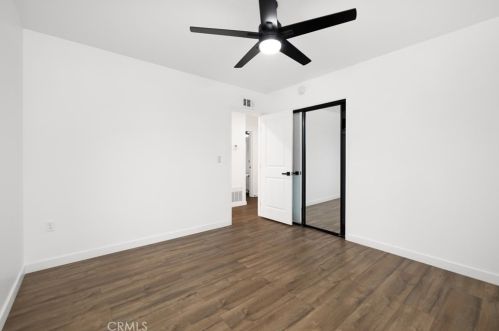 11609 Atkinson Ave, Hawthorne CA  90250-1827 exterior