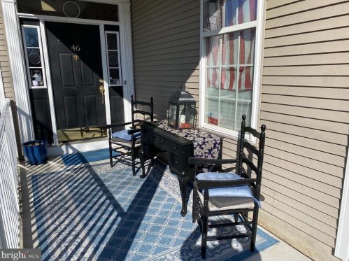 46 Everett Dr, Columbus, NJ 08022-2386