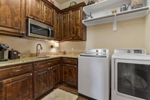 7662 Ben Day Murrin Rd, Fort Worth TX  76126-9384 exterior