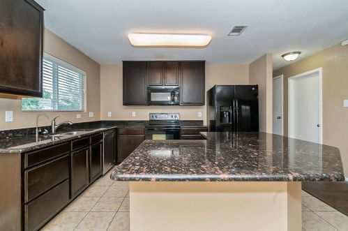 10460 Winding Passage Way, Fort Worth TX  76131-3986 exterior