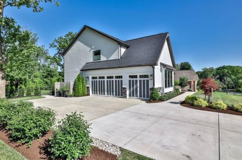 10475 Deerfield Rd, Cincinnati OH  45242-4319 exterior