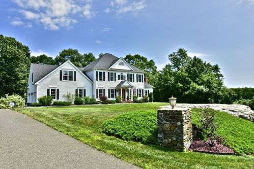 12 Fox Run Ln, Deep River, CT 06419-1245