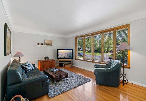 1007 Edgewater Ave, Saint Paul MN  55126-8119 exterior