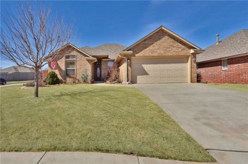 4801 Stag Horn Dr, Yukon, OK 73099-2352