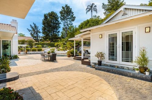 10228 Overhill Dr, Santa Ana CA  92705-1595 exterior