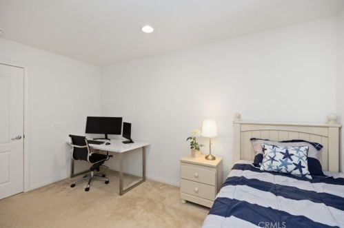 38 Latitude, Irvine CA  92618-8821 exterior