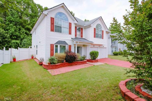 1061 Ivey Ln, Mcdonough, GA 30253-3971