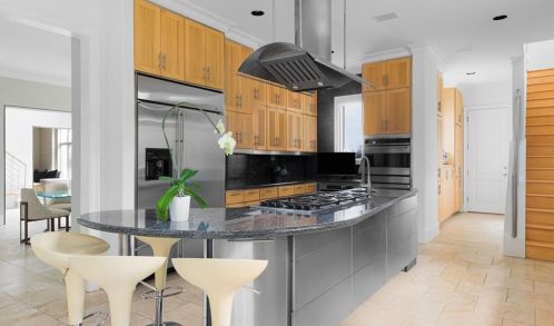 8300 Chalk Knl Dr, Austin TX  78735-1703 exterior