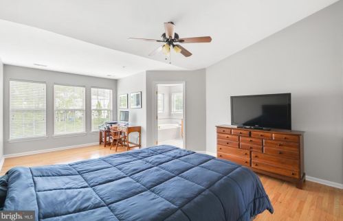 9 Wash House Cir, Middletown MD  21769-7741 exterior