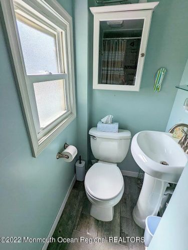 31 Amberjack Way, Lavallette NJ  08735-1506 exterior