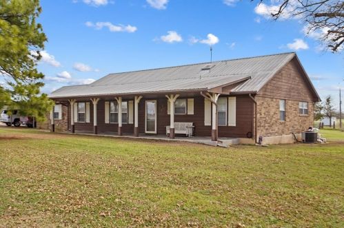 183 Blisard Rd, Webberville TX 78621-5018 exterior