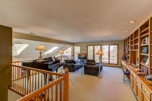 902 Highview Cir, Saint Paul MN  55118-3687 exterior