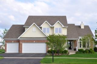 132 Northgate Dr, Sycamore, IL 60178-8944