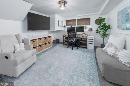 1205 Oakwood Rd, Haddonfield NJ 08033-3632 exterior