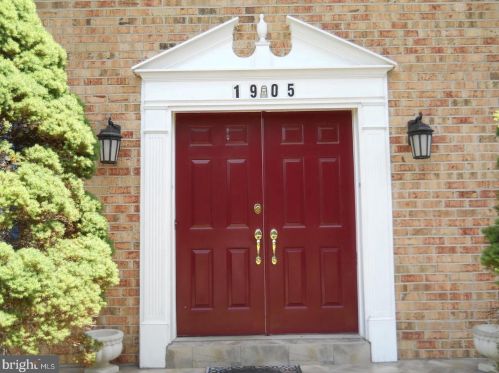 1905 Mayflower Dr, Silver Spring, MD 20905-5561