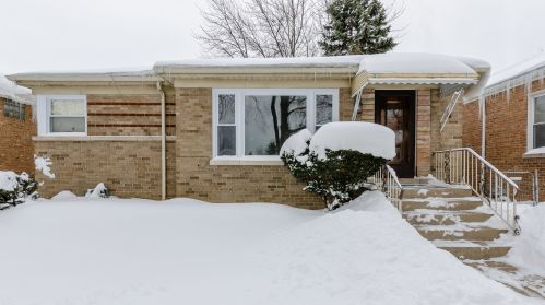 6216 35th St, Forest View, IL 60402-3801